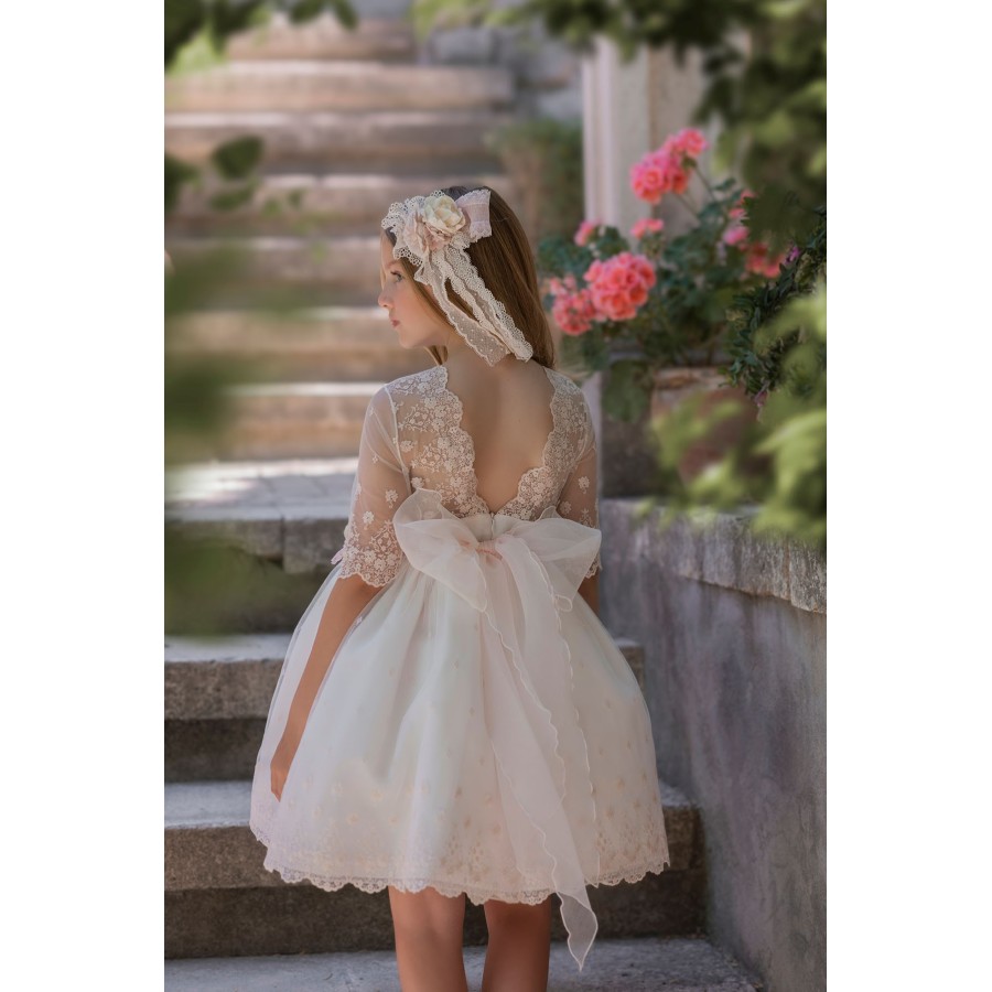 VESTIDO CEREMONIA EN BATISTA BORDADA-REFERENCIA 274-ALTA COSTURA GUGGOS-SEVICIO 30 DIAS